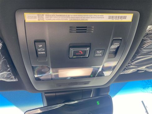 New 2025 Lexus ES 350 w/ Premium Package image 18