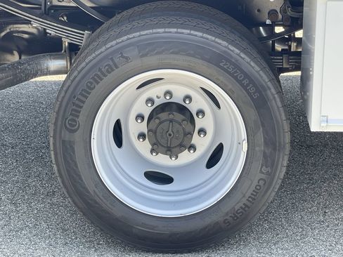 New 2026 Ford F450 XL w/ XL Chrome Package RWD image 11