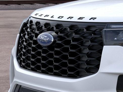 New 2026 Ford Explorer ST-Line w/ ST-Line Street Pack AWD/4WD image 17
