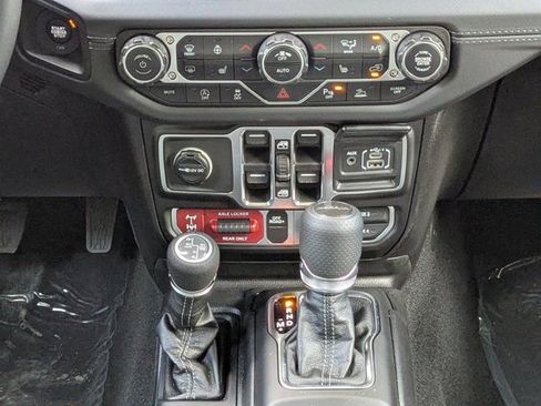 New 2026 Jeep Gladiator Mojave image 18