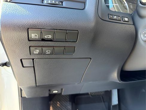 Used 2020 Lexus RX 350L FWD w/ Premium Package image 28