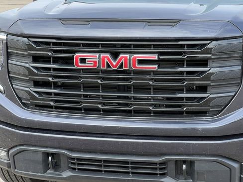 New 2025 GMC Sierra 1500 Elevation image 37