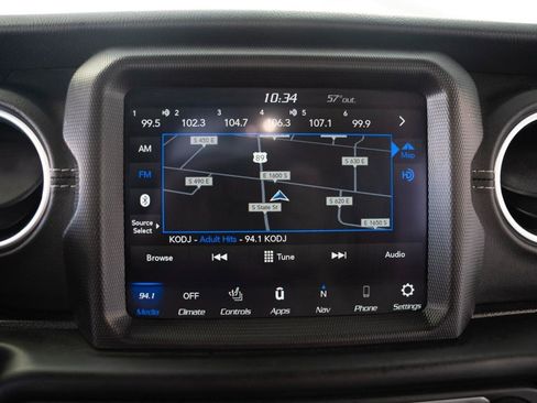 Used 2021 Jeep Wrangler Unlimited Sahara AWD/4WD image 17