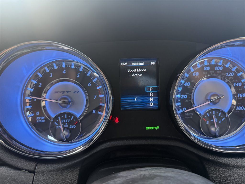 Used 2012 Chrysler 300 SRT8 w/ 19-Premium Speaker Group RWD image 27