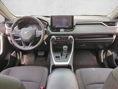 Certified 2022 Toyota RAV4 LE FWD image 17