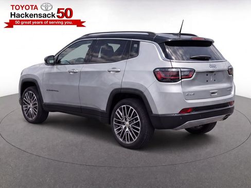 Used 2022 Jeep Compass Limited w/ Elite Group AWD/4WD image 3