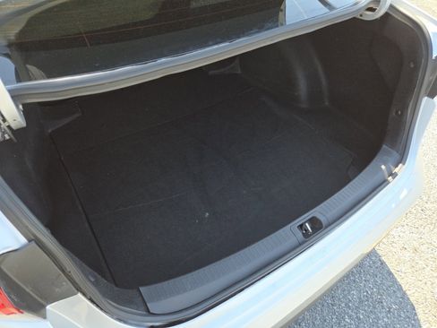 Used 2024 Toyota Corolla LE image 18