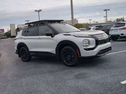 New 2026 Mitsubishi Outlander AWD image 4