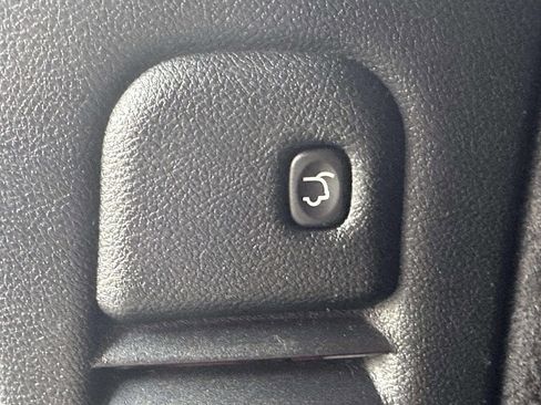 Used 2018 Dodge Durango GT AWD/4WD image 17