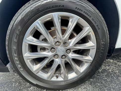 Used 2019 Buick Enclave Premium w/ Experience Buick Package FWD image 42