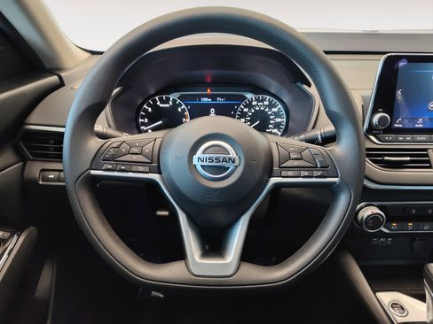 Used 2021 Nissan Altima 2.5 SV image 14