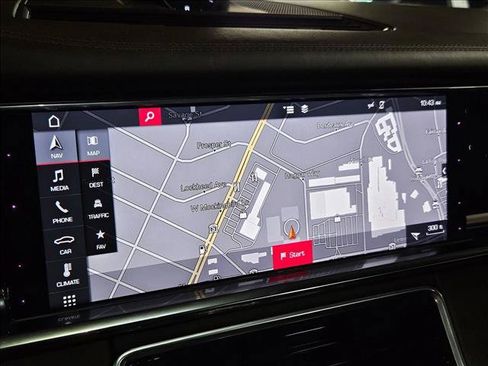 Used 2020 Porsche Panamera RWD image 13
