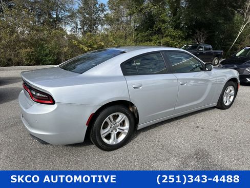 Used 2022 Dodge Charger SXT image 5