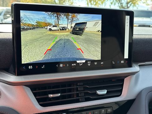 New 2026 Ford Explorer Active RWD image 31