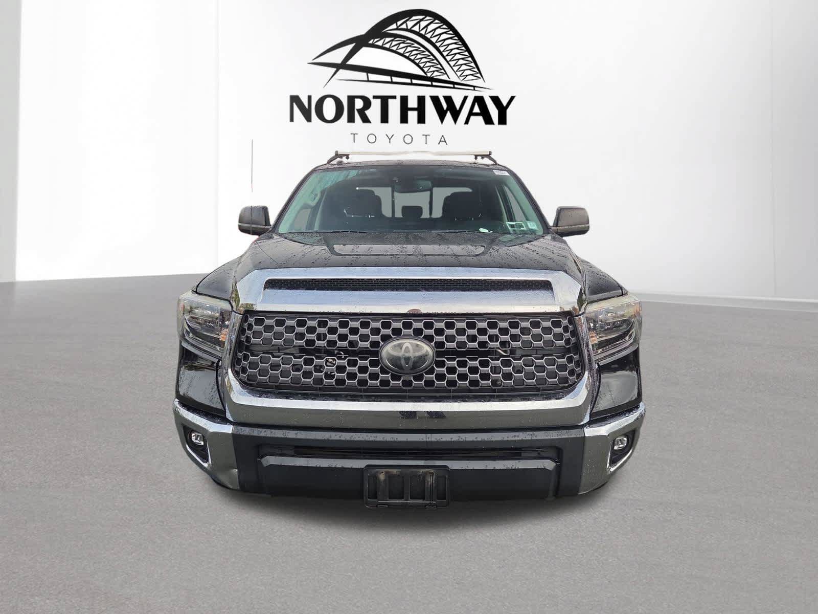 Used 2018 Toyota Tundra SR5 w/ TRD Off Road Package AWD/4WD image 8