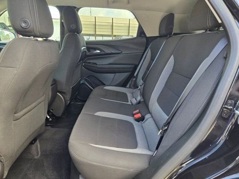 Used 2025 Chevrolet TrailBlazer LT AWD/4WD image 25