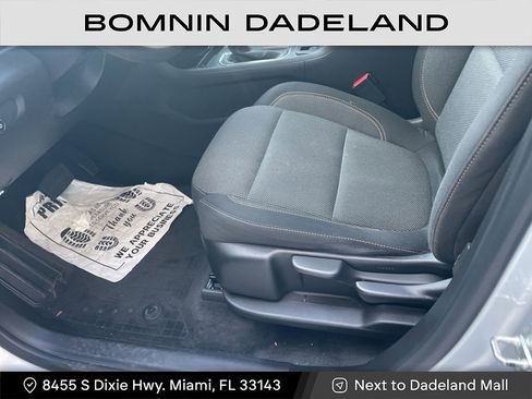 Used 2021 Chevrolet Traverse LS image 3