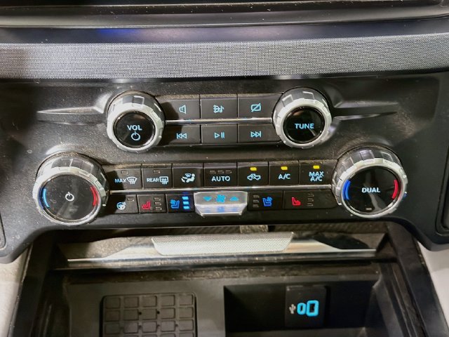 Used 2024 Ford F250 Limited w/ FX4 Off-Road Package AWD/4WD image 19
