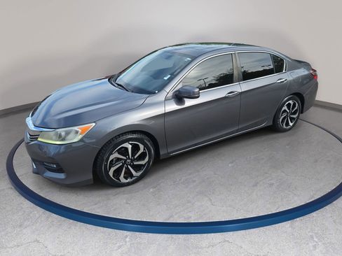 Used 2016 Honda Accord EX image 1