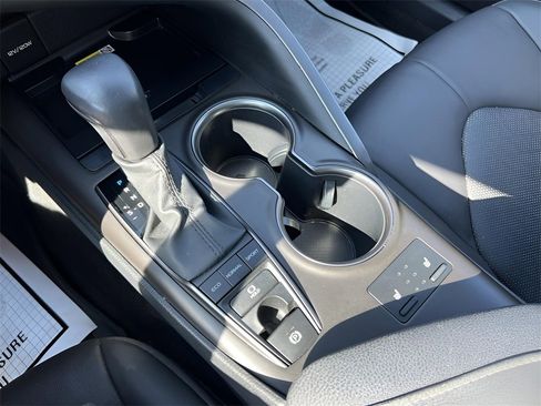 Used 2023 Toyota Camry XSE image 16