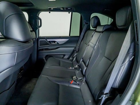Used 2025 Lexus LX 700h F Sport AWD/4WD image 25