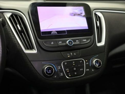 Used 2023 Chevrolet Malibu LT image 18
