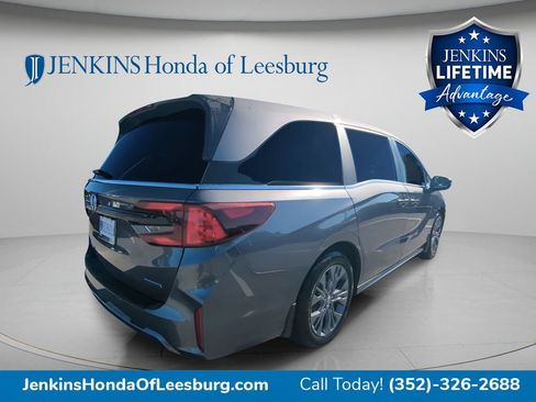 New 2026 Honda Odyssey Touring image 4