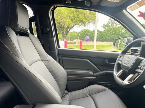 New 2026 Toyota 4Runner TRD Off-Road Premium AWD/4WD image 11