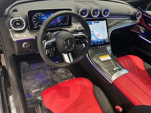 Used 2025 Mercedes-Benz C 300 4MATIC Sedan image 3