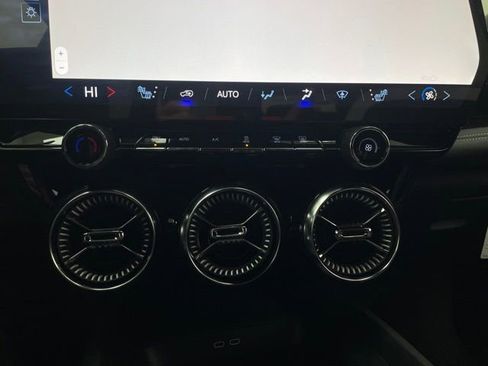 New 2026 Chevrolet Blazer EV LT image 6