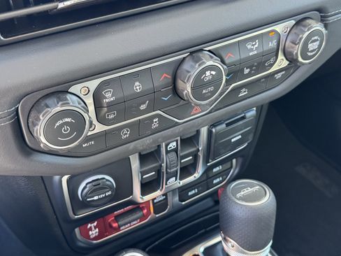 New 2026 Jeep Gladiator Mojave AWD/4WD image 19