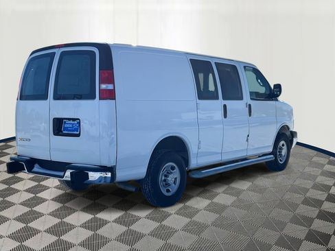 Used 2024 Chevrolet Express 2500 w/ Driver Convenience Package image 4