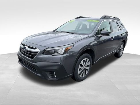 Certified 2022 Subaru Outback Premium AWD/4WD image 3