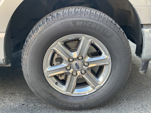 Used 2024 Ford F150 XLT w/ Tow/Haul Package image 10