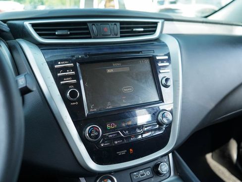 Used 2019 Nissan Murano S AWD/4WD image 8