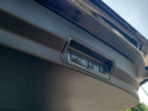 Used 2025 Ford Explorer ST-Line w/ Premium Package RWD image 25