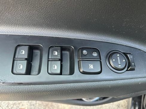 Used 2023 Kia Rio S FWD image 11