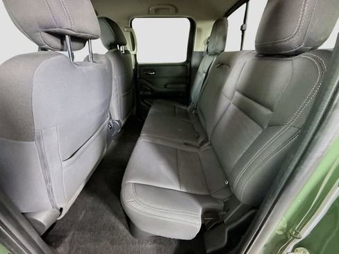 Used 2022 Nissan Frontier SV w/ Technology Package image 22
