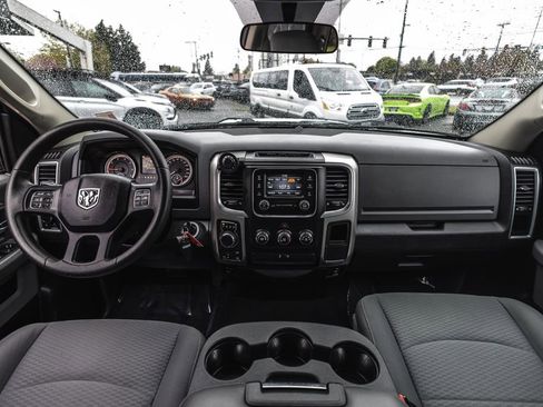 Used 2017 RAM 1500 Classic SLT AWD/4WD image 22