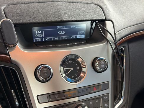 Used 2010 Cadillac CTS Luxury AWD/4WD image 19