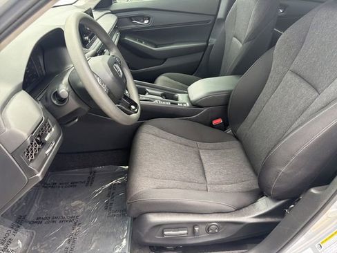 Used 2024 Honda Accord EX image 9