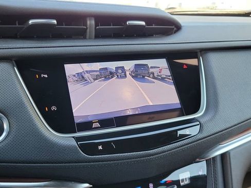 Certified 2022 Cadillac XT5 Premium Luxury FWD image 31