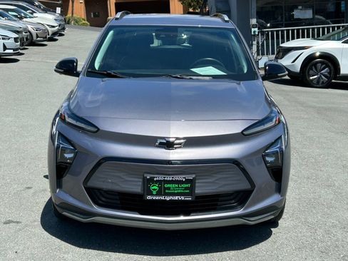 Used 2023 Chevrolet Bolt EUV Premier FWD image 2