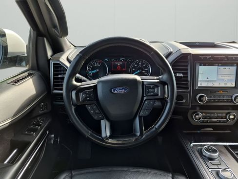 Used 2019 Ford Expedition Max Limited image 24