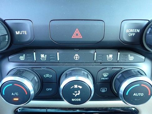 Used 2022 RAM 1500 Laramie image 23