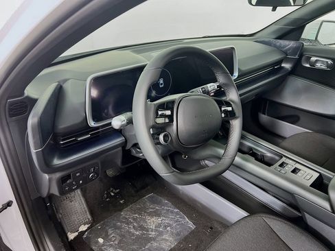 New 2025 Hyundai Ioniq 6 SE image 8