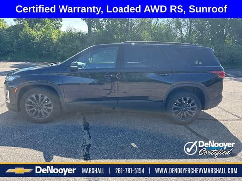 Used 2023 Chevrolet Traverse RS AWD/4WD image 2