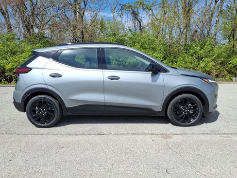 New 2027 Chevrolet Bolt RS w/ LPO, All-Weather Package FWD image 16