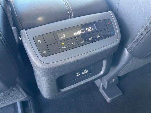 Used 2024 Nissan Pathfinder SL w/ Lighting Package (N92) image 22