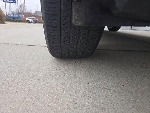 Used 2016 Toyota Highlander Limited image 35